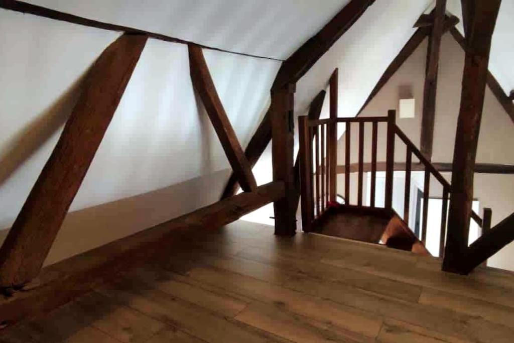 Duplex Atypique Dans La Cite Medievale 랑 외부 사진