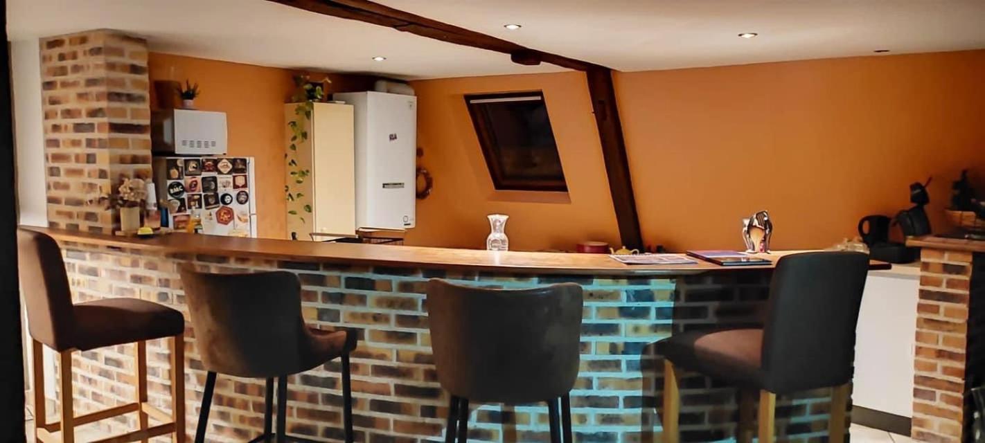 Duplex Atypique Dans La Cite Medievale 랑 외부 사진
