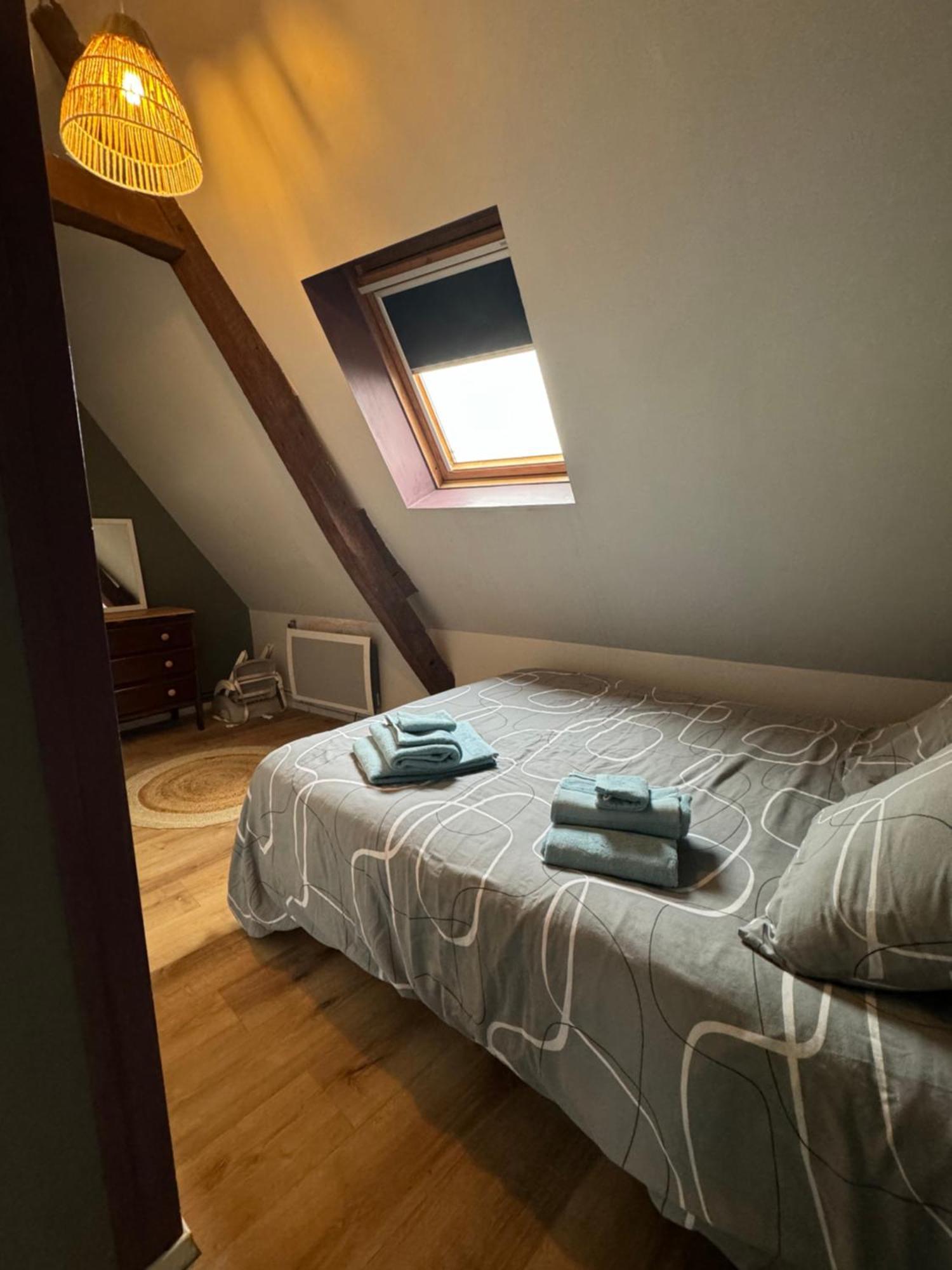 Duplex Atypique Dans La Cite Medievale 랑 외부 사진